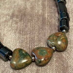 Rhyolite Hearts & Hematite Beads Magnetic barrel closure Bracelet 7”